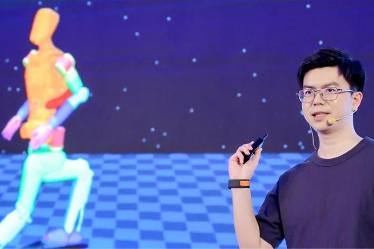 天才少年稚晖君球速体育机器人走路进场！AI模型做大脑，目标售价20万以内